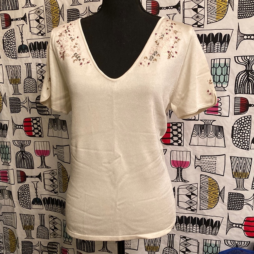 Dana Buchman Embroidered Top